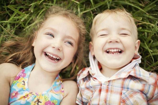 niños-sonriendo